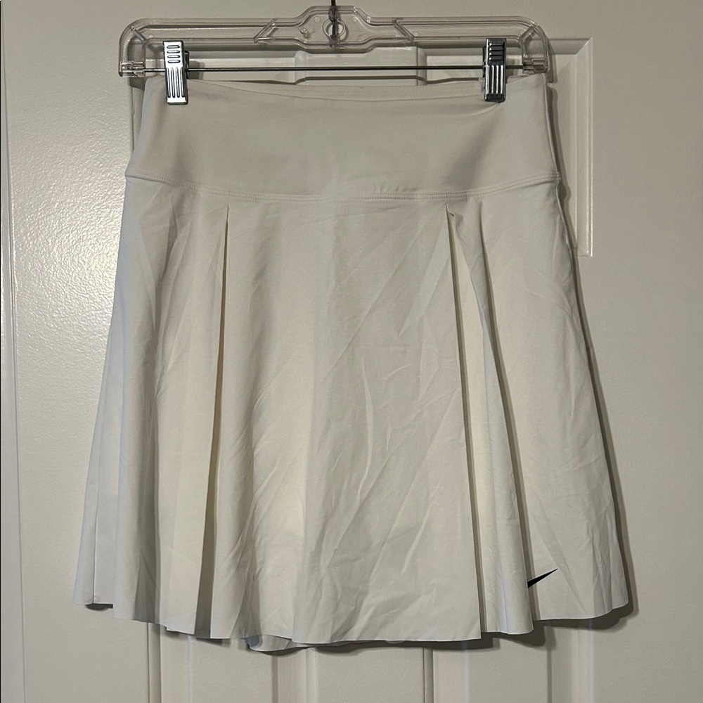 Nike White Athletic Skort - Picture 2 of 6